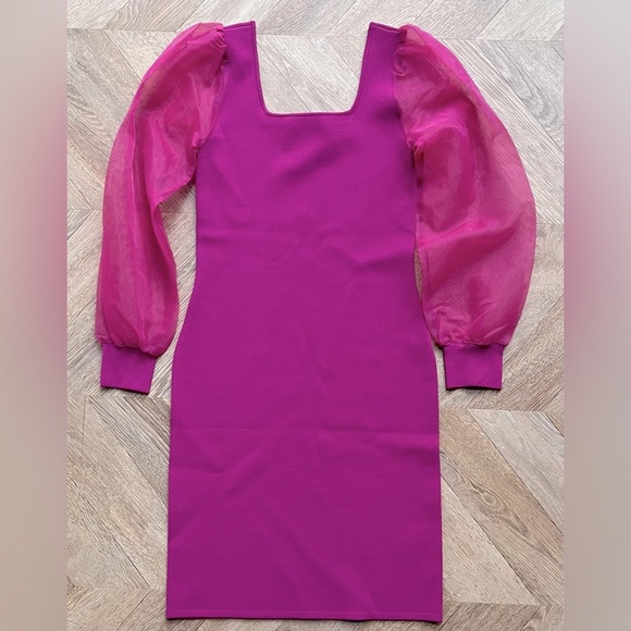 NEW HOUSE OF HARLOW - Bodycon Dress with Sheer Sleeves - Picture 2 of 16